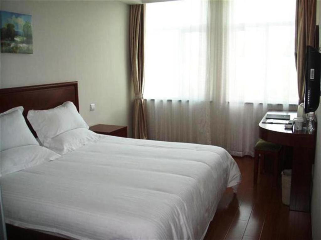 Greentree Inn Shanghai Kangqiao Industrial Zone Jinxiu Road Business Hotel Exterior foto